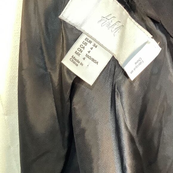 H&M Black Women's Blazer - Picture 2 of 4